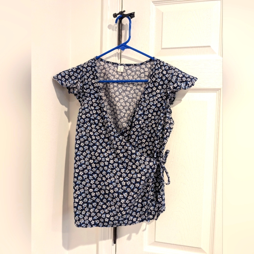 Old Navy top